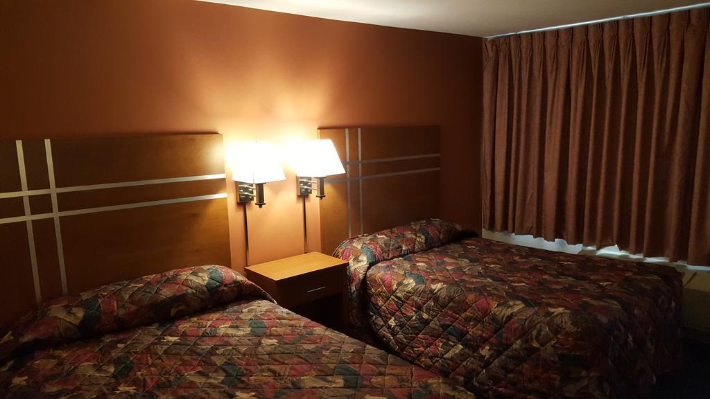 Travelers Lodge Marshall Екстериор снимка
