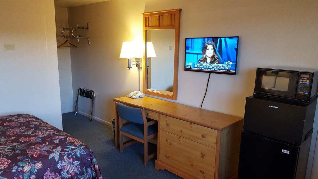 Travelers Lodge Marshall Екстериор снимка